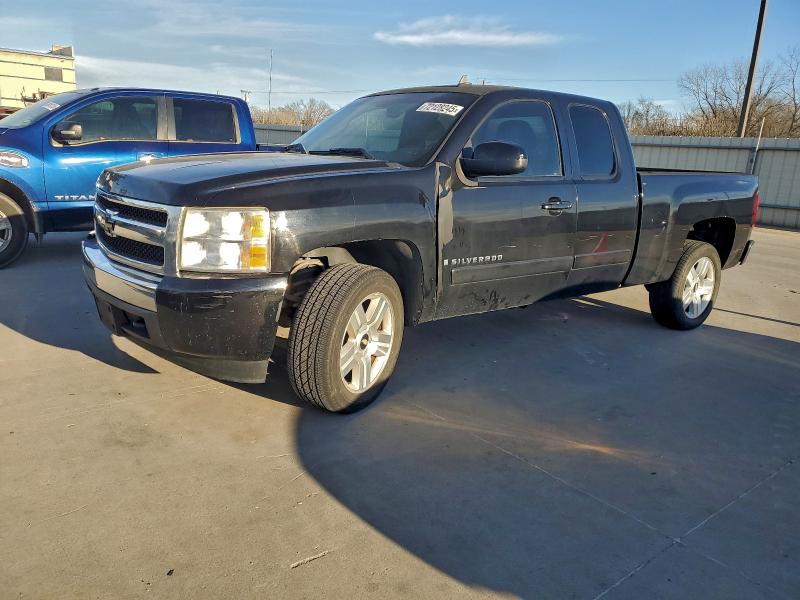 CHEVROLET SILVERADO 2008 with VIN 2GCEC19JX81113274 - Photo from auction