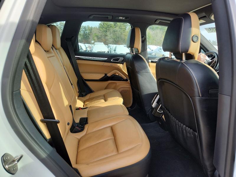 Photo 11 from auction – 2018 PORSCHE CAYENNE S with VIN WP1AB2A24JLA60873