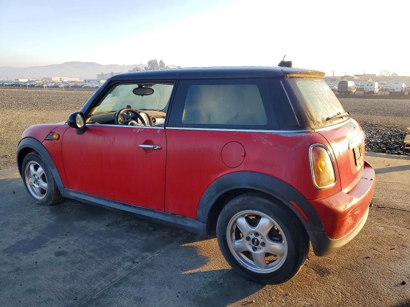 Photo 2 from auction – 2010 MINI COOPER with VIN WMWMF3C59ATZ65252