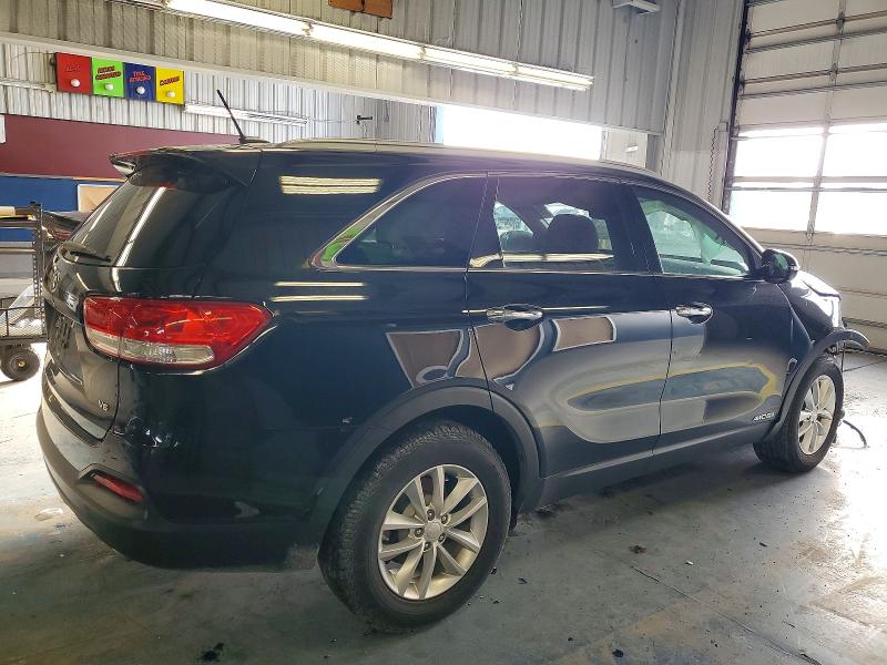Photo 3 from auction – 2017 KIA SORENTO LX with VIN 5XYPGDA56HG291735