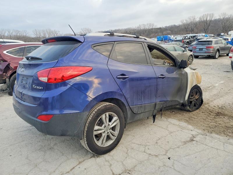 Photo 3 from auction – 2012 HYUNDAI TUCSON GLS with VIN KM8JU3AC0CU422619