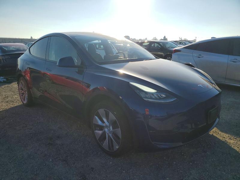 Photo 4 from auction – 2021 TESLA MODEL Y with VIN 5YJYGDEE9MF092114