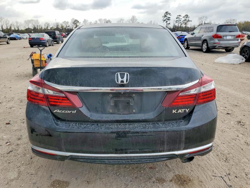 Photo 6 from auction – 2017 HONDA ACCORD with VIN 1HGCR2F37HA303414