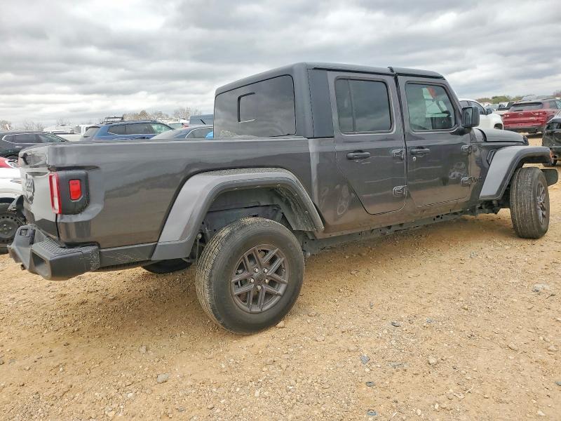 Photo 3 from auction – 2024 JEEP GLADIATOR with VIN 1C6HJTAG5RL134048