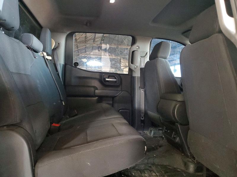 Photo 10 from auction – 2019 CHEVROLET SILVERADO with VIN 1GCUYAEF8KZ237007