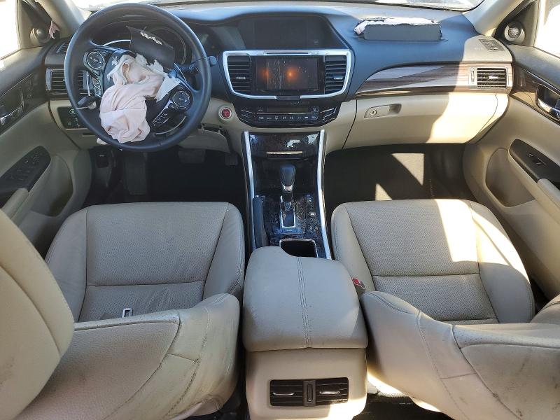 Photo 8 from auction – 2017 HONDA ACCORD with VIN JHMCR6F56HC031030
