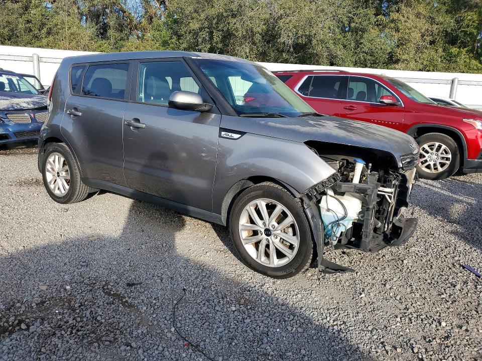 Photo 4 from auction – 2017 KIA SOUL with VIN KNDJP3A58H7431135