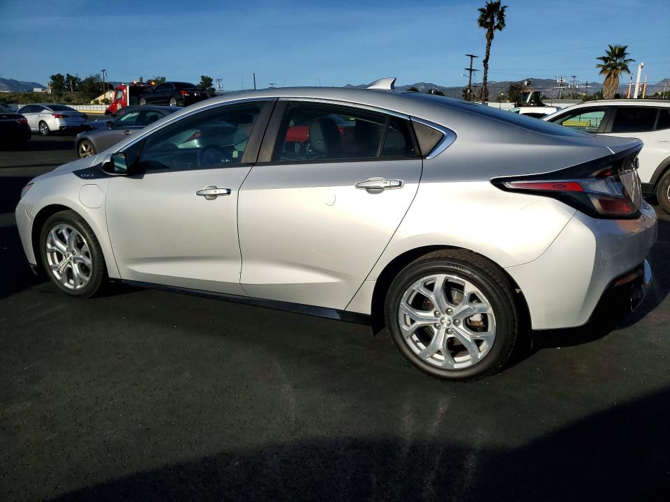 Photo 2 from auction – 2018 CHEVROLET VOLT with VIN 1G1RD6S58JU146947