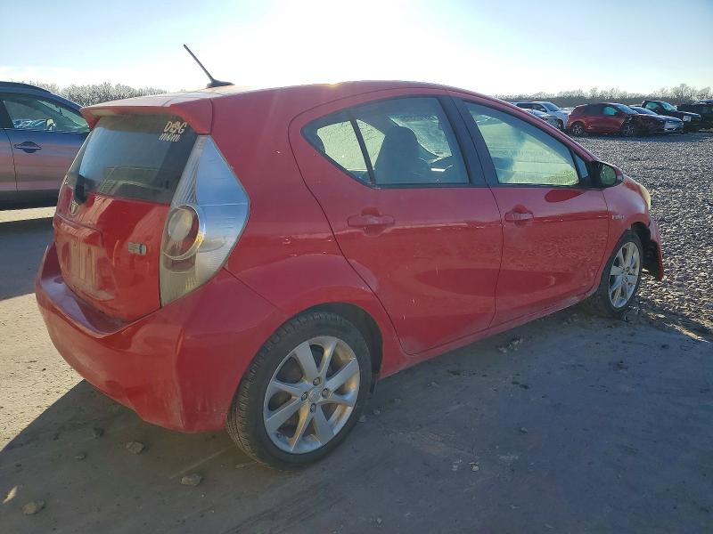 Photo 3 from auction – 2012 TOYOTA PRIUS C with VIN JTDKDTB39C1000499