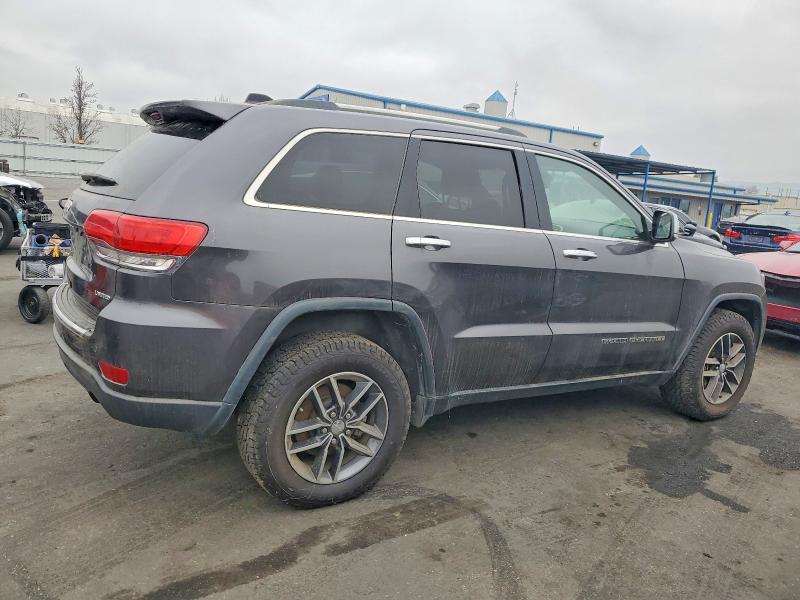 Photo 3 from auction – 2017 JEEP GRAND CHER with VIN 1C4RJFBG7HC938069