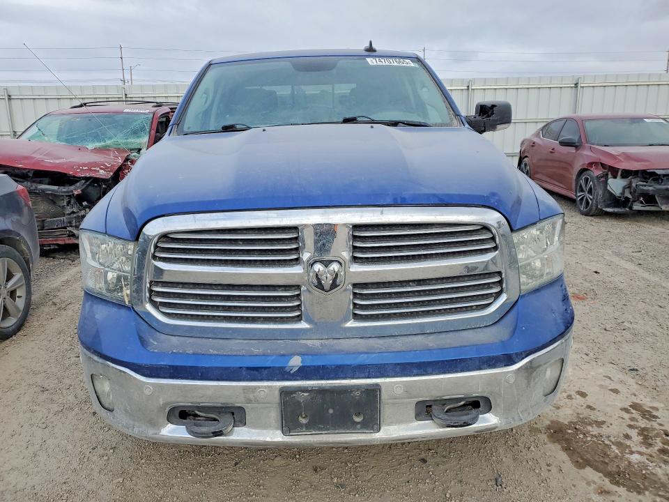 Photo 5 from auction – 2017 RAM 1500 with VIN 3C6RR7LT5HG593395