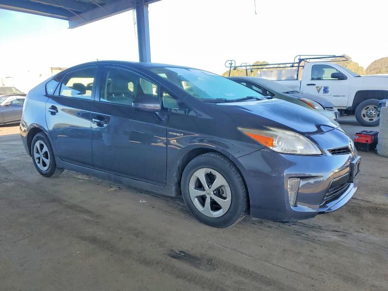 Zdjęcie 4 z aukcji – 2013 TOYOTA PRIUS z VIN JTDKN3DU4D5600974