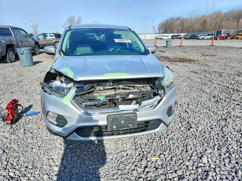 Photo 5 from auction – 2017 FORD ESCAPE SE with VIN 1FMCU0GD4HUD39810