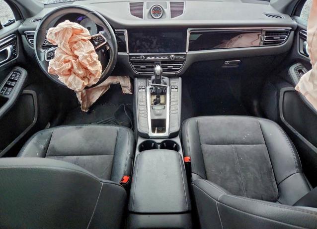 Photo 8 from auction – 2020 PORSCHE MACAN S with VIN WP1AB2A55LLB37909