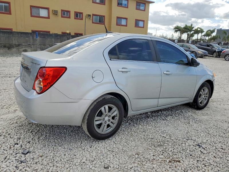 Photo 3 from auction – 2014 CHEVROLET SONIC LT with VIN 1G1JC5SH7E4133939