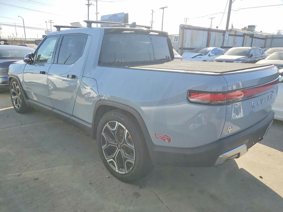 Photo 2 from auction – 2023 RIVIAN R1T ADVENT with VIN 7FCTGAAA0PN022500