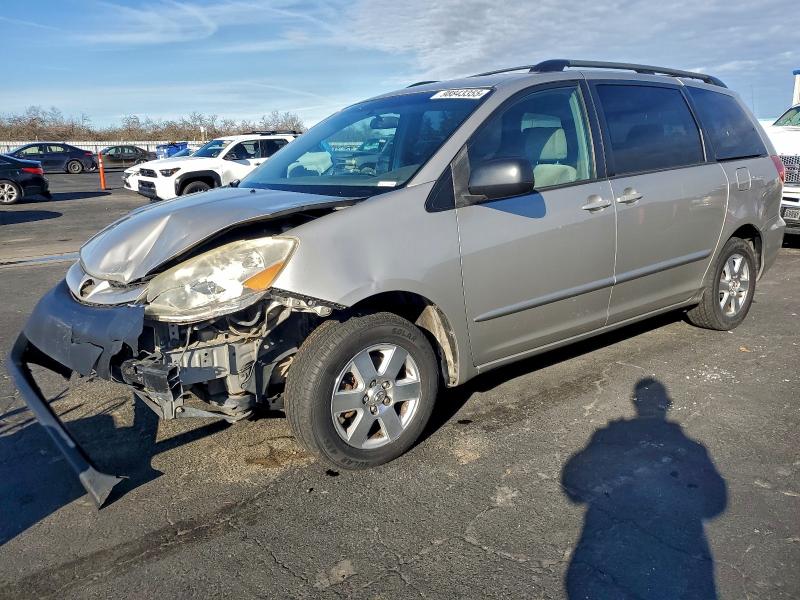 Photo 1 from auction – 2007 TOYOTA SIENNA CE with VIN 5TDZK23C47S065752