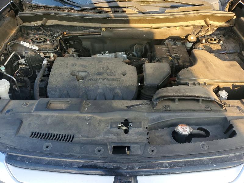 Photo 12 from auction – 2017 MITSUBISHI OUTLANDER with VIN JA4AD3A34HZ025939