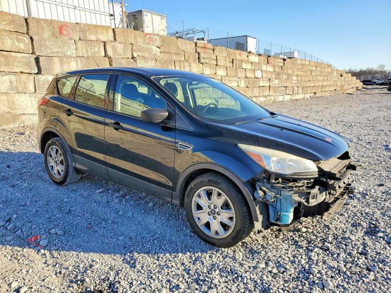 Foto 4 de la subasta – 2013 FORD ESCAPE S con VIN 1FMCU0F73DUB62284