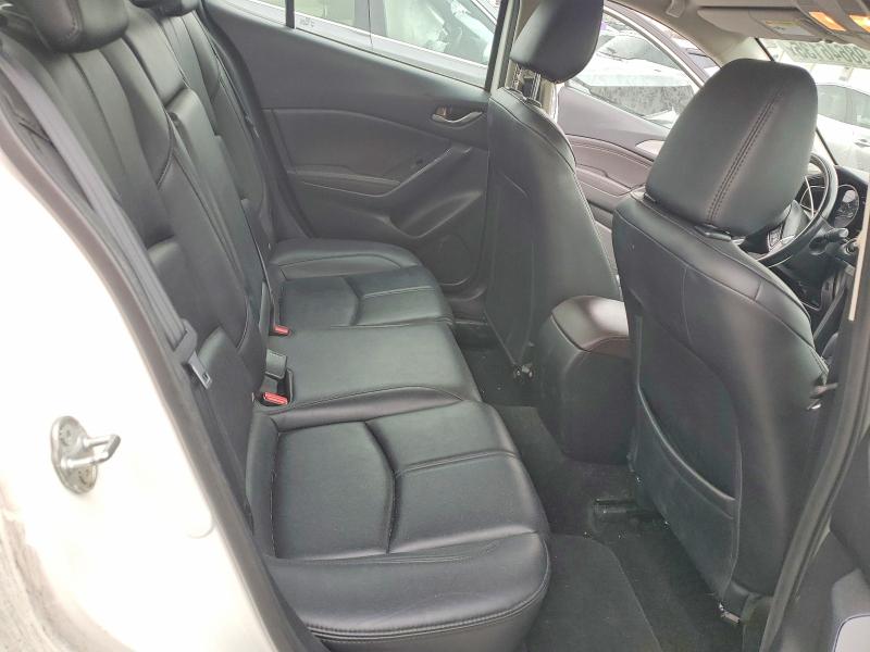 Photo 10 from auction – 2018 MAZDA 3 TOURING with VIN 3MZBN1V32JM210307