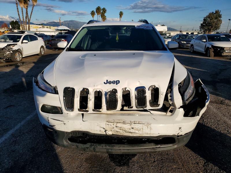 Photo 5 from auction – 2018 JEEP CHEROKEE with VIN 1C4PJLLB3JD606056