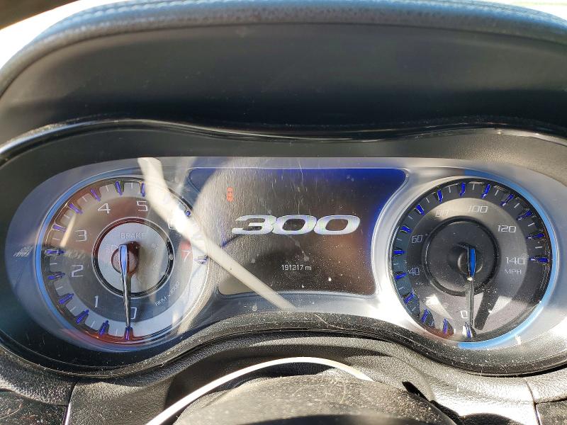 Photo 9 from auction – 2018 CHRYSLER 300 with VIN 2C3CCABG4JH244496