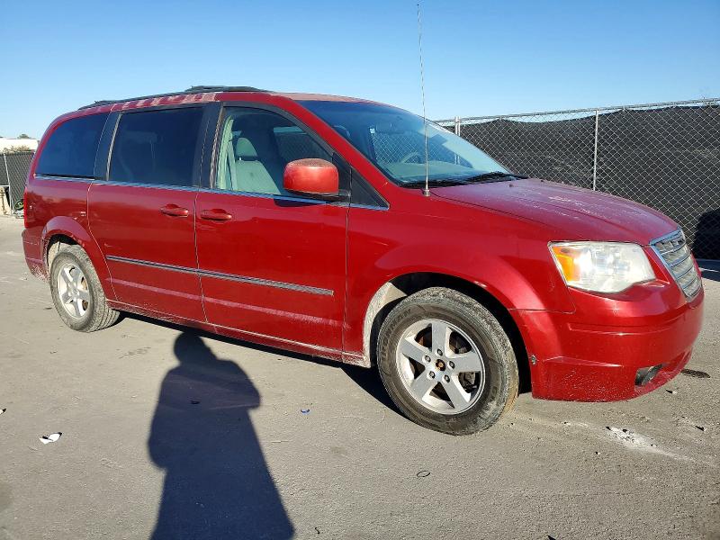 Photo 4 from auction – 2010 CHRYSLER TOWN & COU with VIN 2A4RR5D10AR233603