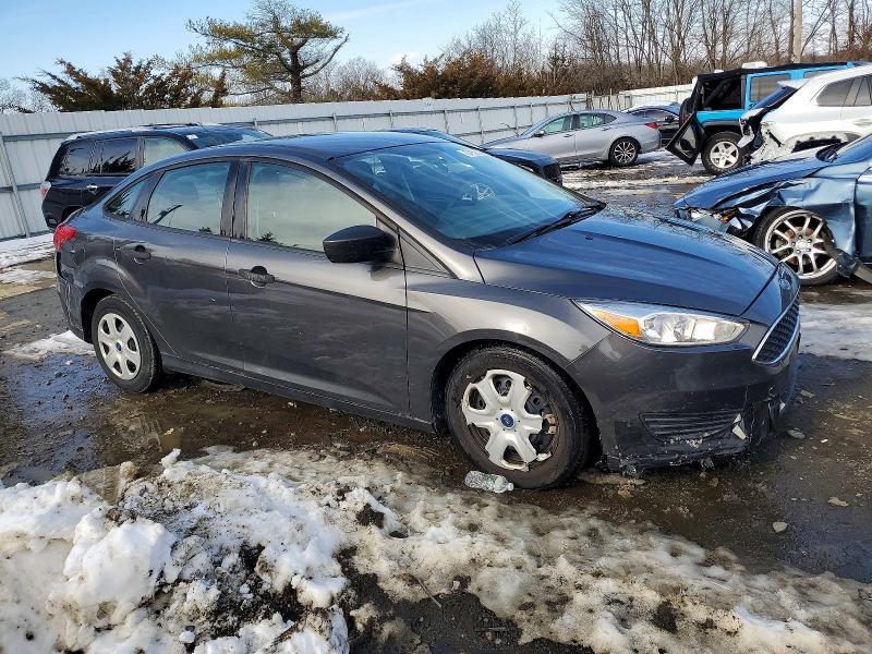 Photo 4 from auction – 2017 FORD FOCUS S with VIN 1FADP3E26HL317578