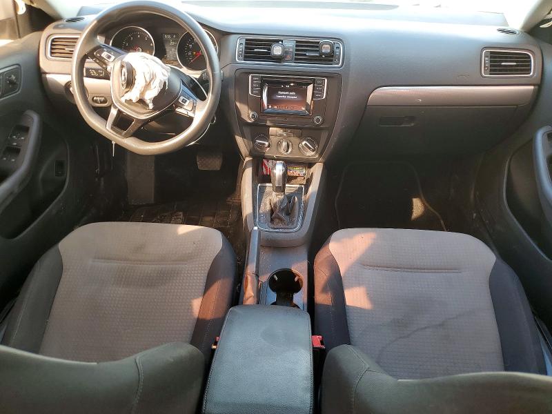 Photo 8 from auction – 2018 VOLKSWAGEN JETTA S with VIN 3VW2B7AJ2JM204006