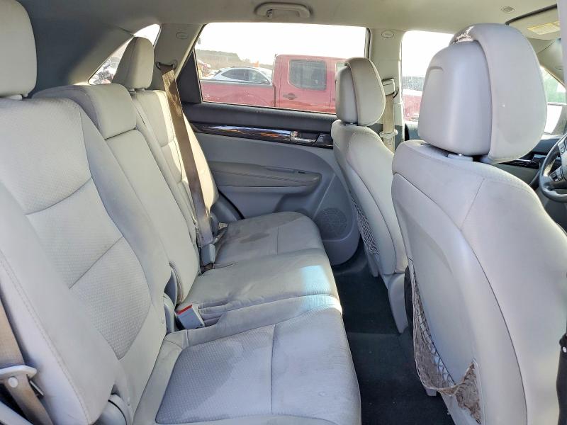 Foto 11 de la subasta – 2013 KIA SORENTO con VIN 5XYKT4A67DG364460