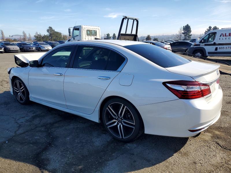 Photo 2 from auction – 2016 HONDA ACCORD with VIN 1HGCR2F58GA143527