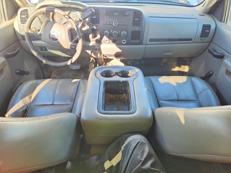 Photo 8 from auction – 2011 GMC SIERRA K15 with VIN 1GTR2TE34BZ113924