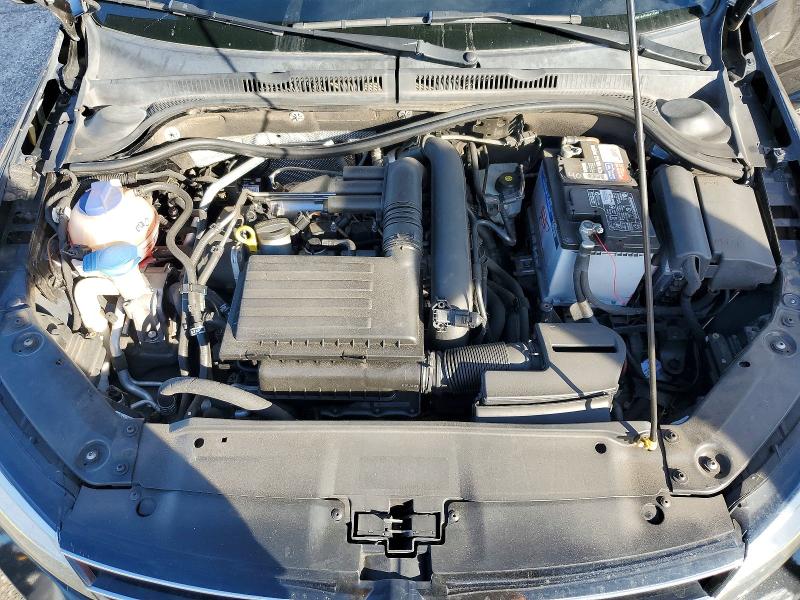 Photo 11 from auction – 2017 VOLKSWAGEN JETTA SE with VIN 3VWDB7AJ5HM411458