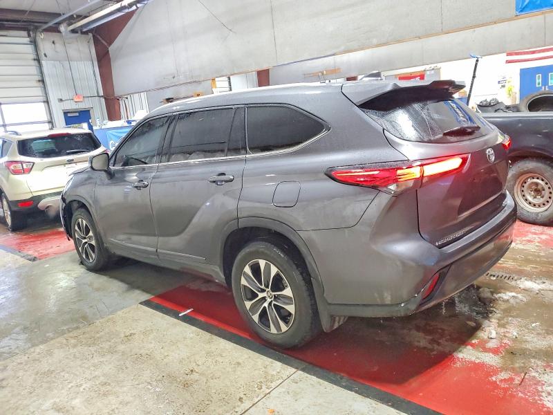 Photo 2 from auction – 2022 TOYOTA HIGHLANDER with VIN 5TDGZRBH2NS578469