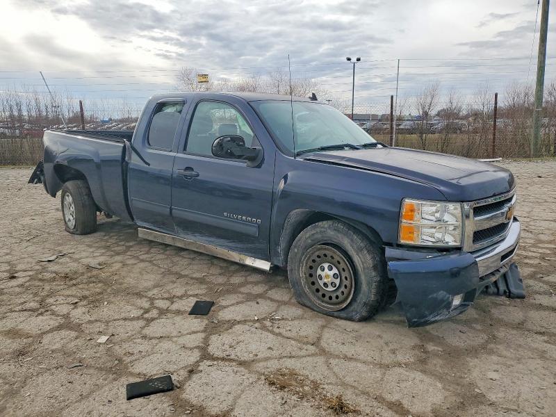 Photo 4 from auction – 2011 CHEVROLET SILVERADO with VIN 1GCRCSE09BZ122289