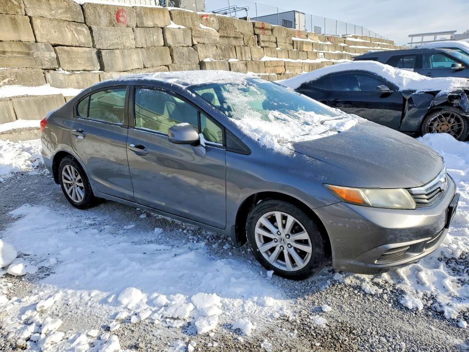 Photo 4 from auction – 2012 HONDA CIVIC with VIN 19XFB2F85CE031902