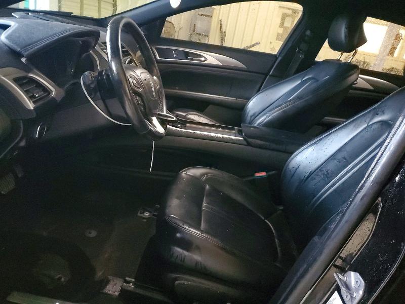 Photo 7 from auction – 2019 LINCOLN MKZ with VIN 3LN6L5A92KR627373