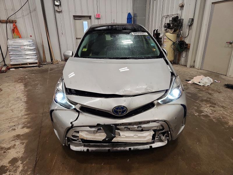 Photo 5 from auction – 2017 TOYOTA PRIUS V with VIN JTDZN3EU3HJ065906