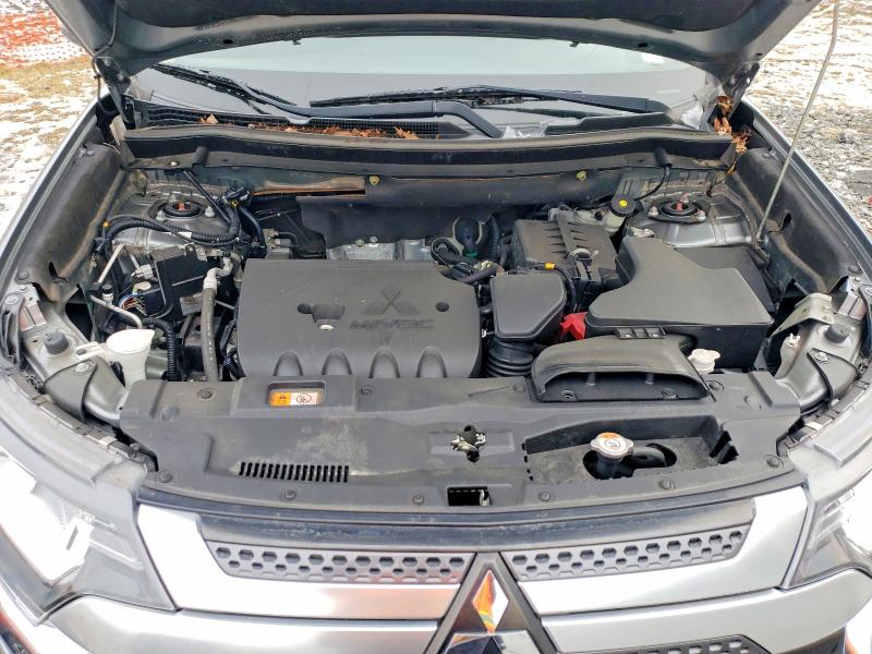 Photo 12 from auction – 2020 MITSUBISHI OUTLANDER with VIN JA4AD3A33LZ043714