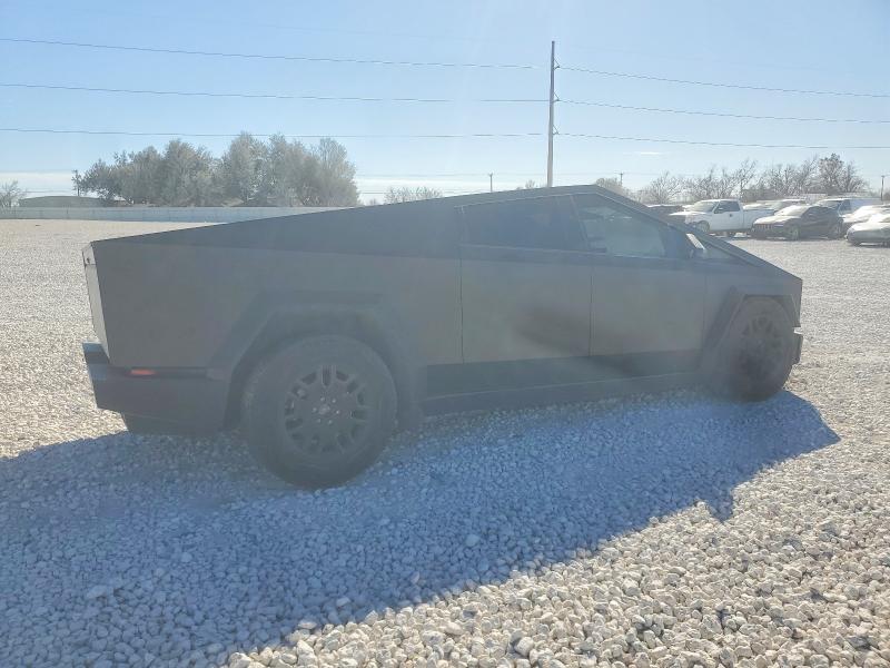 Photo 3 from auction – 2024 TESLA CYBERTRUCK with VIN 7G2CEHEE9RA025912