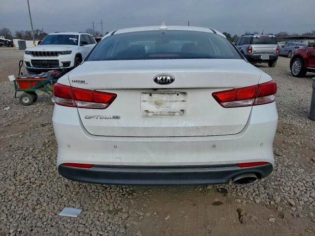 Photo 6 from auction – 2018 KIA OPTIMA with VIN 5XXGT4L34JG209261