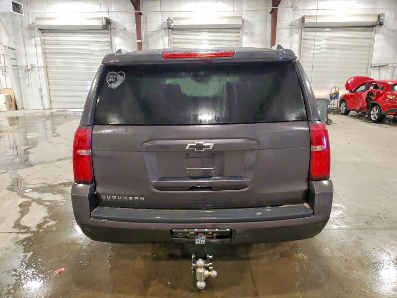 Photo 6 from auction – 2016 CHEVROLET SUBURBAN with VIN 1GNSKHKC5GR121029