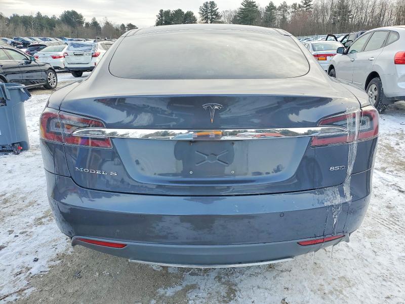 Photo 6 from auction – 2015 TESLA MODEL S with VIN 5YJSA1H20FF081304
