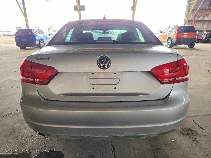 Photo 6 from auction – 2012 VOLKSWAGEN PASSAT S with VIN 1VWAP7A32CC068527