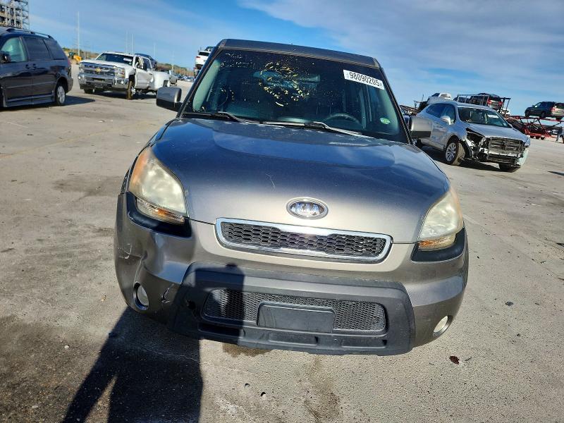 Photo 5 from auction – 2010 KIA SOUL + with VIN KNDJT2A28A7034980