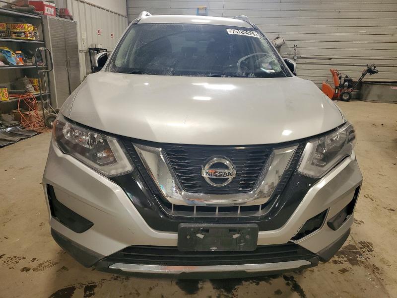 Photo 5 from auction – 2017 NISSAN ROGUE S with VIN KNMAT2MV0HP526645