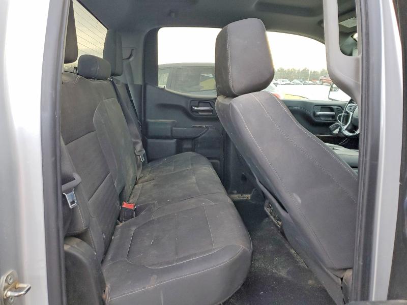 Photo 10 from auction – 2019 CHEVROLET SILVERADO with VIN 1GCRYDEK6KZ236734