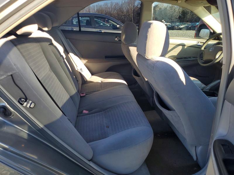 Photo 10 from auction – 2005 TOYOTA CAMRY LE with VIN 4T1BE32K65U599685