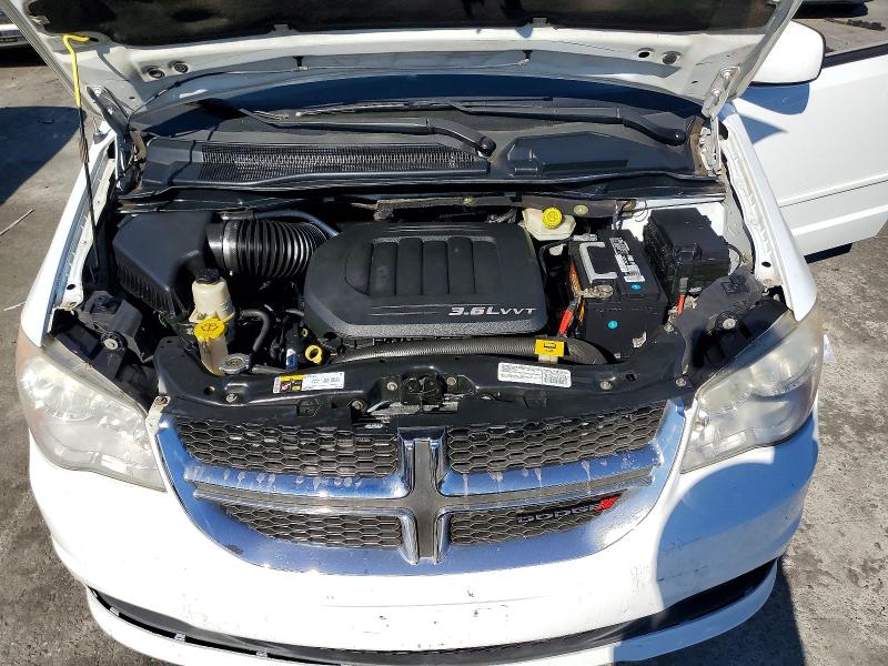 Photo 12 from auction – 2015 DODGE GRAND CARAVAN with VIN 2C4RDGCG9FR556674