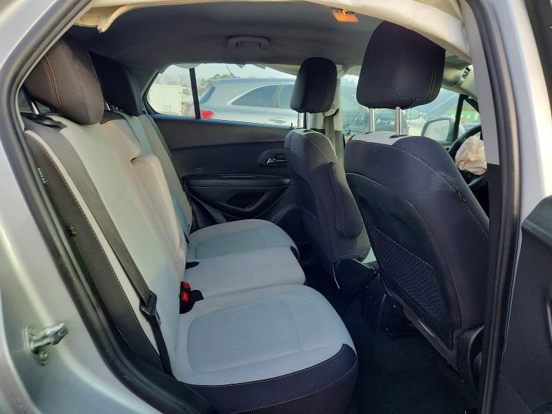Photo 11 from auction – 2019 CHEVROLET TRAX LS with VIN 3GNCJKSB3KL358677